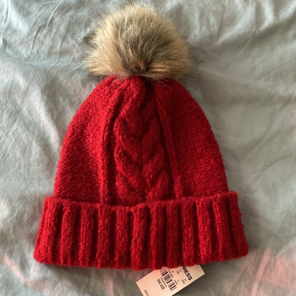 Express Red Knit Beanie with Pom Pom NWT - Picture 2 of 3